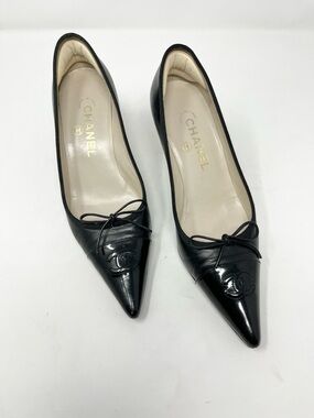Chanel CC Cap Toe Pump Vintage Ballet Black Leather Pointed Toe size 37 EU Bow